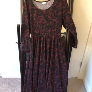 LuLaRoe maxi dress with long sleeves